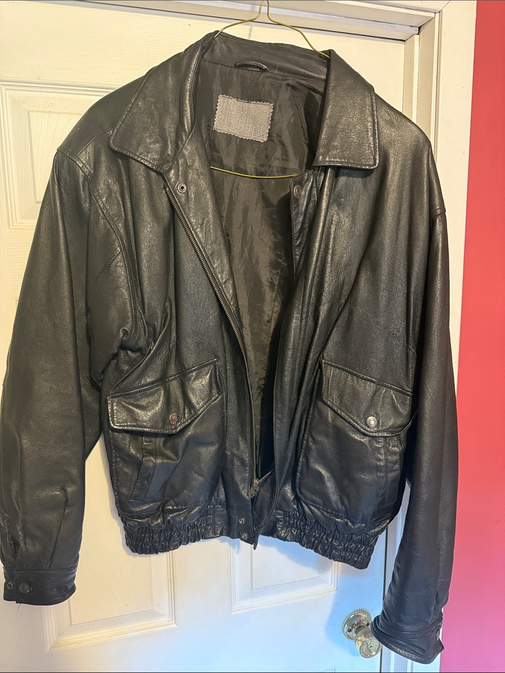 Classic Black Leather Bomber Jacket - Unbranded
